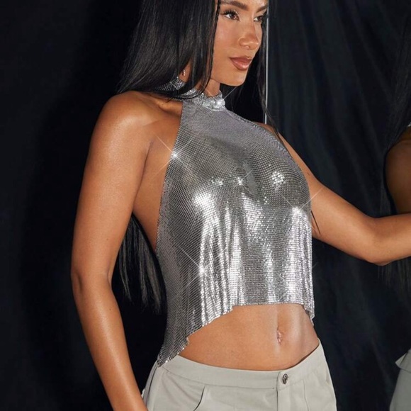 Silver-Colored Aluminum Chain Detail Halter Neck Sexy Tank Top, - Picture 4 of 5